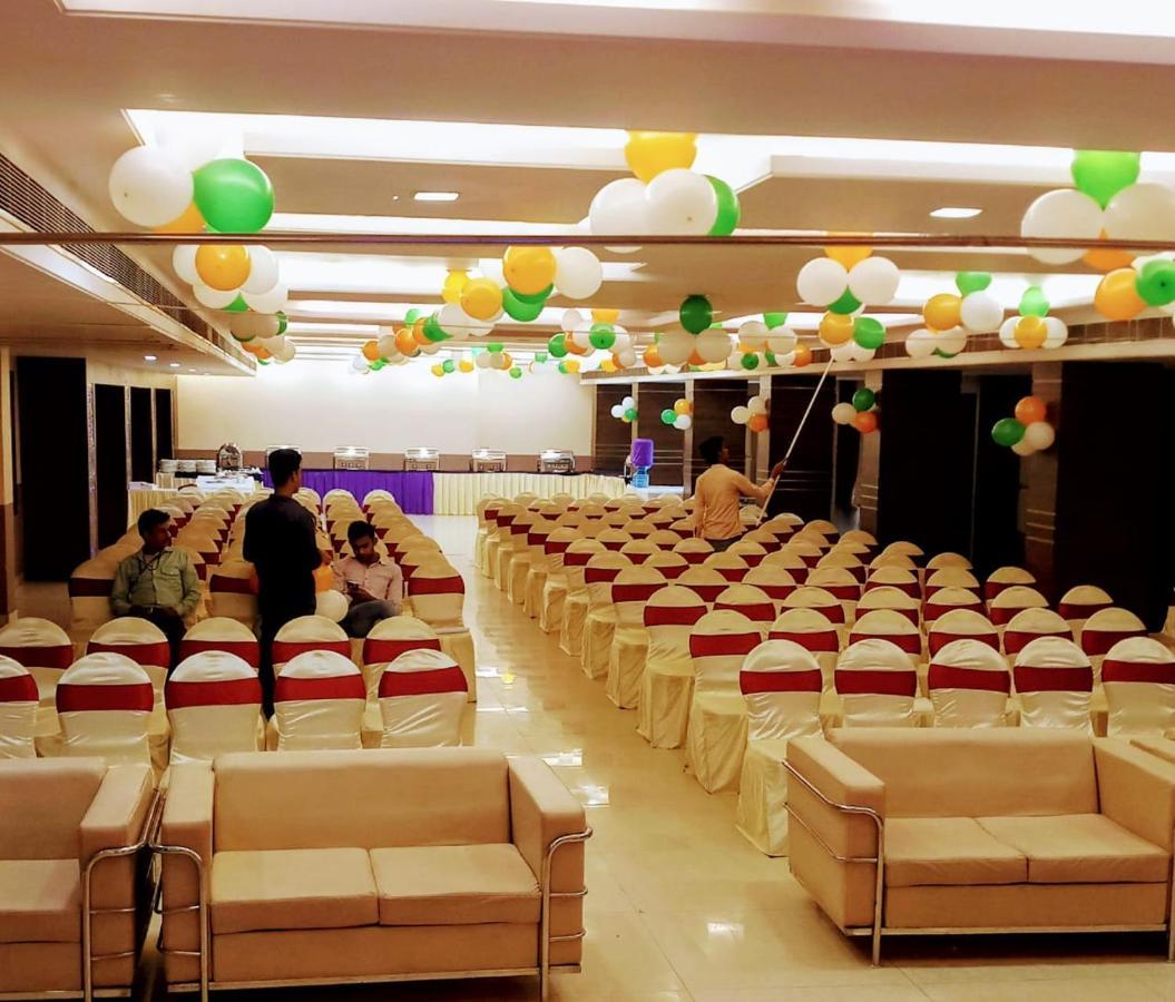 瓦拉纳西 Puja Residency酒店 外观 照片