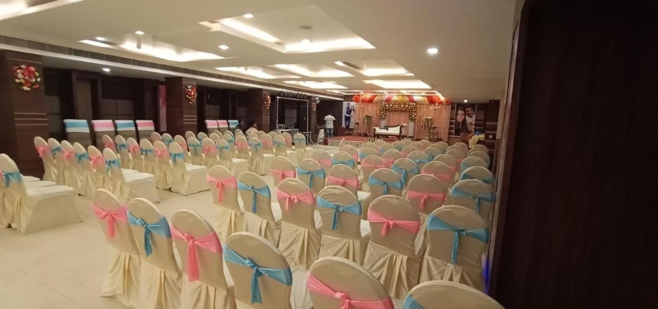 瓦拉纳西 Puja Residency酒店 外观 照片