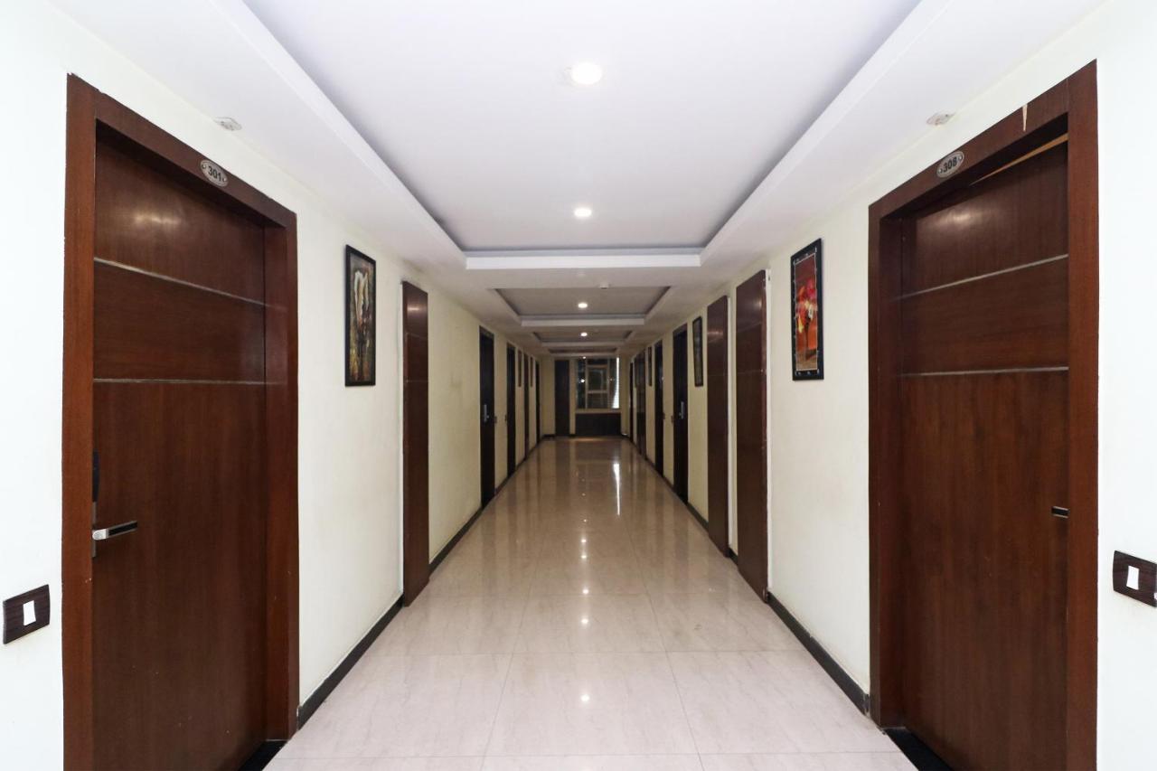 瓦拉纳西 Puja Residency酒店 外观 照片