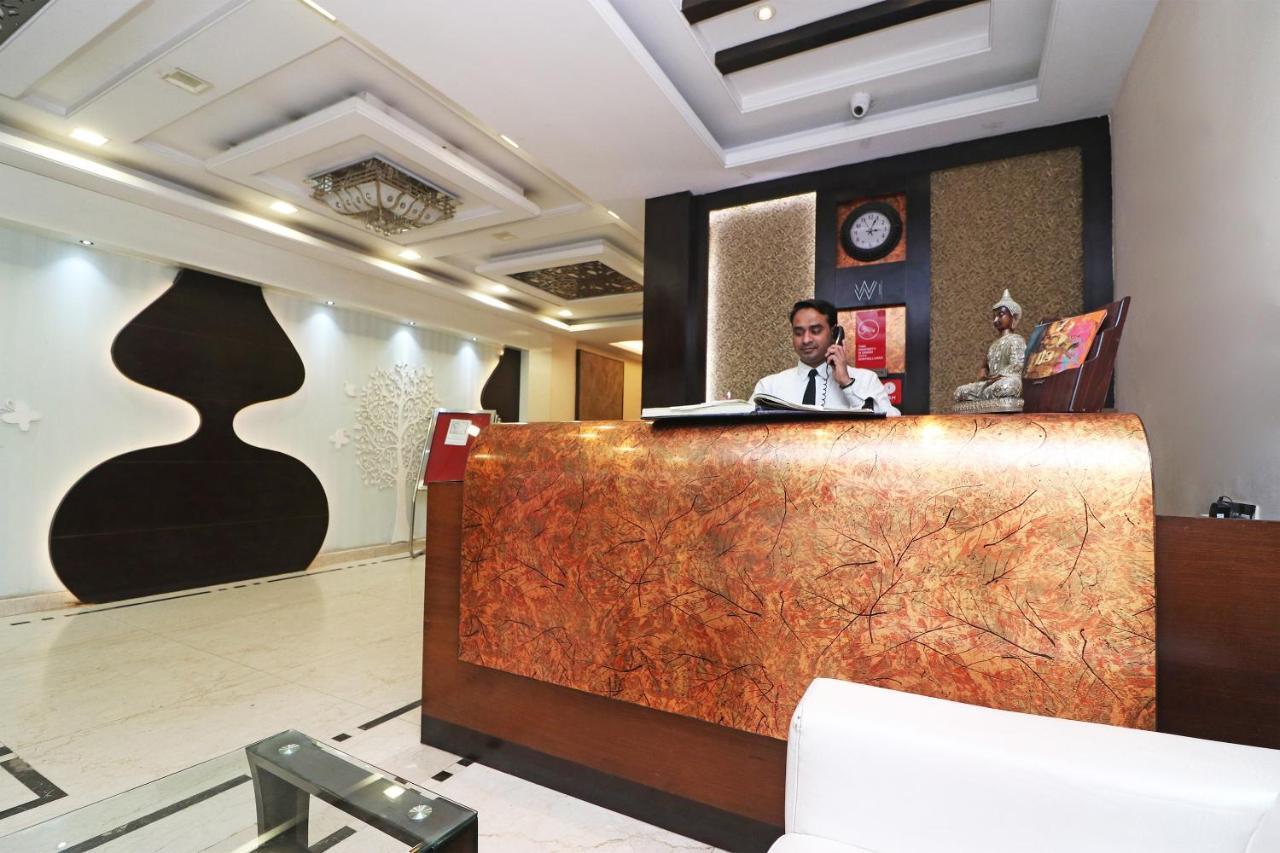瓦拉纳西 Puja Residency酒店 外观 照片